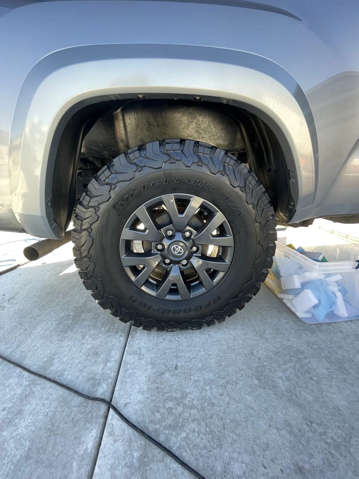 Cleaned and dressed Toyota Tacoma wheel