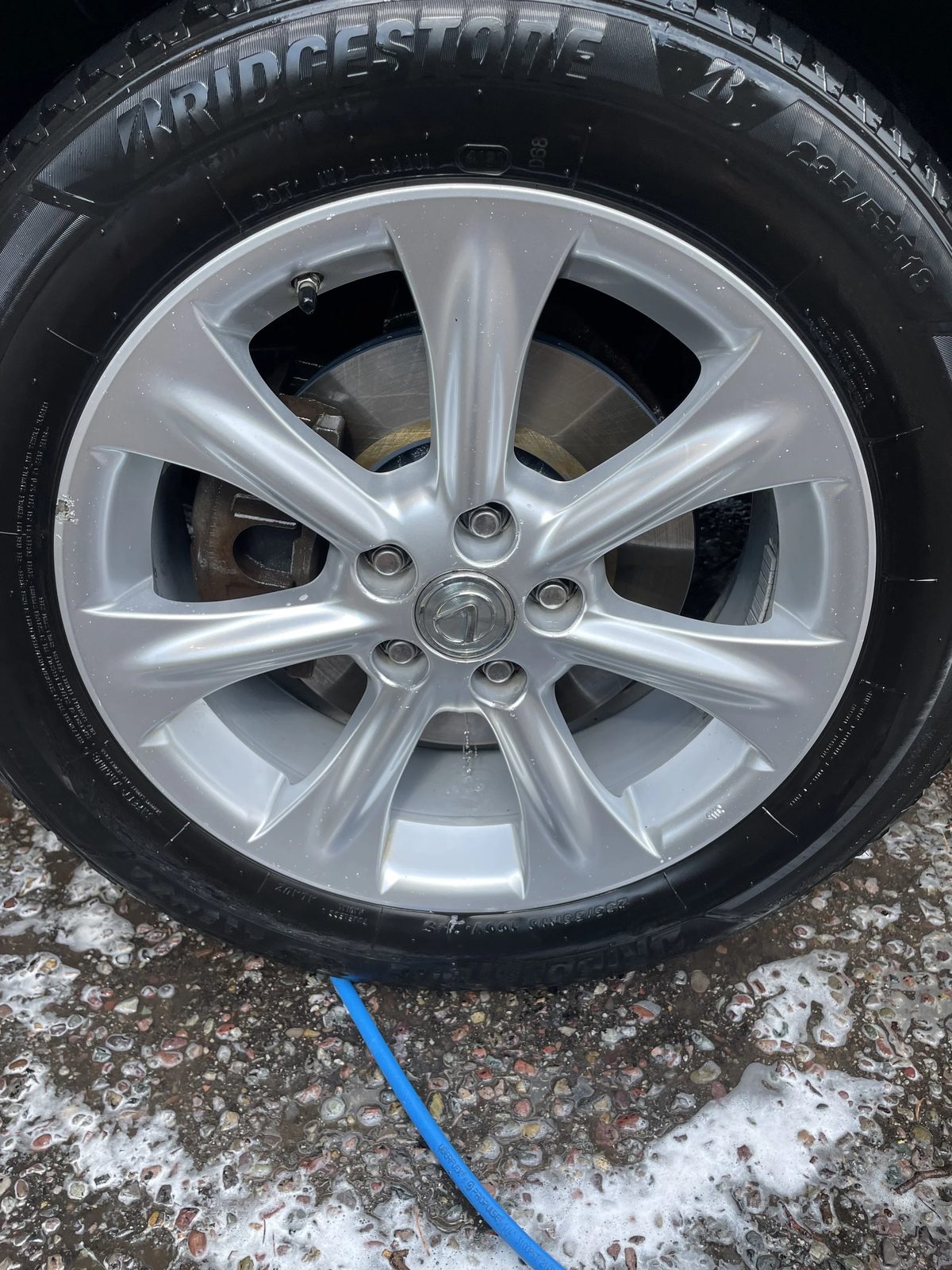 Cleaned alloy wheel after detailing
